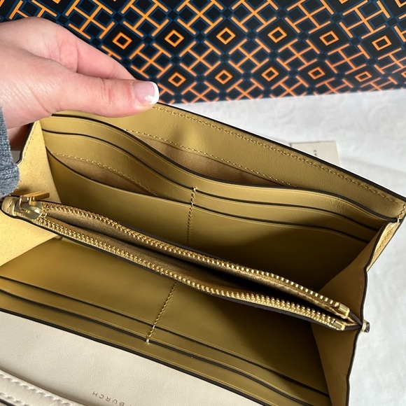 Tory Burch T Monogram Laser Cut Wallet Crossbody Bag New Ivory Beeswax Gold - Picture 12 of 14